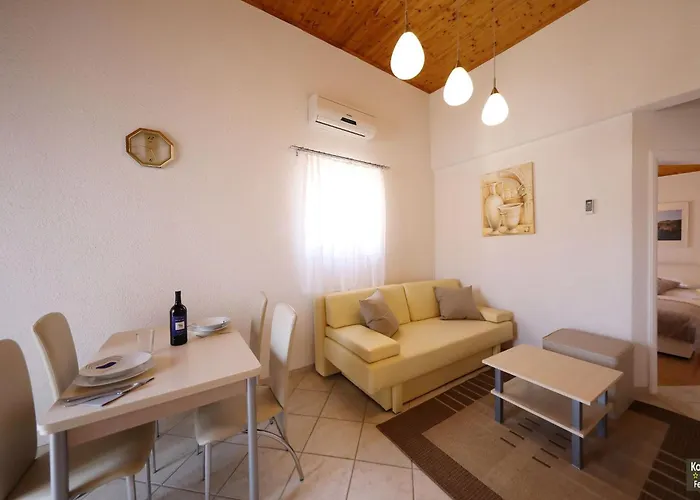 Gesamte In Mit Grossem Balkon By Interhome 비르