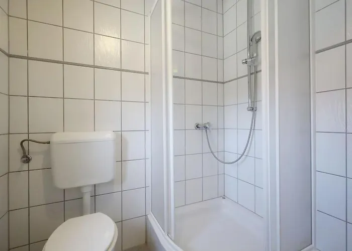 아파트 Gesamte In Mit Grossem Balkon By Interhome 비르