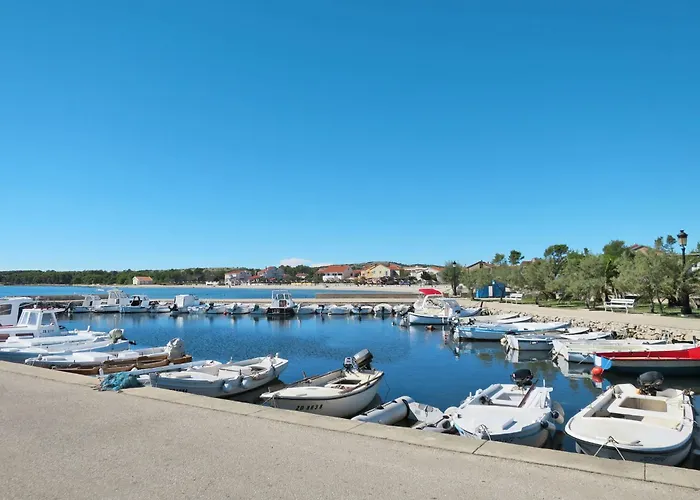 Gesamte In Mit Grossem Balkon By Interhome * 비르