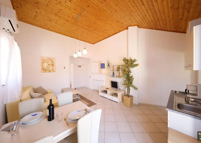 Gesamte In Mit Grossem Balkon By Interhome Appartamento